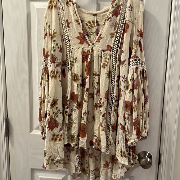 Free People Oversize Top - Picture 7 of 7